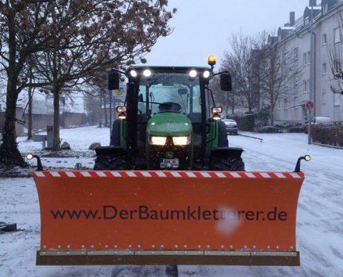 Hasel-Winterdienst-Schneebeseitigung